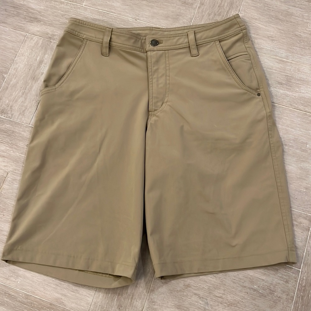 Men’s Lululemon shorts Size 32